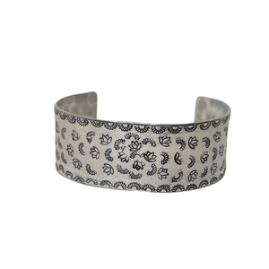 Handmade stamped floral mandala‎ pattern silver wide adjustable cuff bracelet